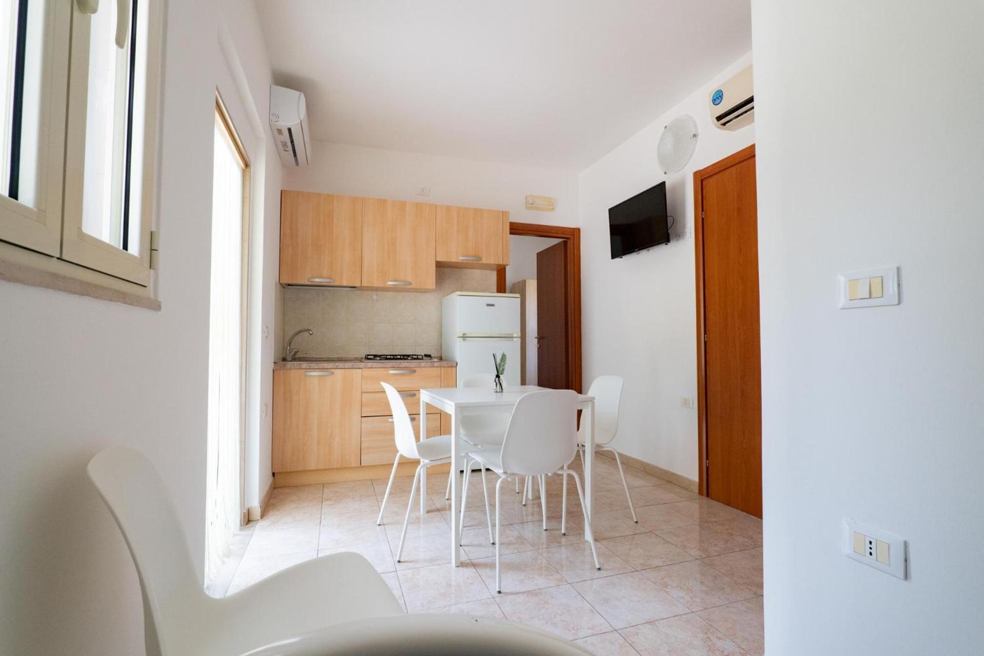 Residence Lido Dei Pini マッティナータ エクステリア 写真