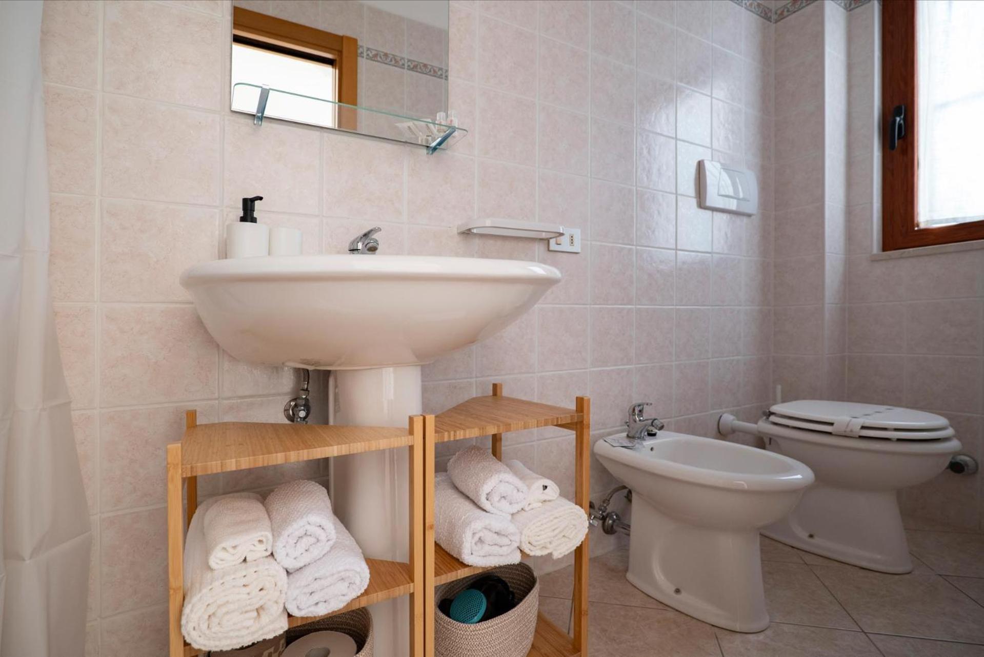 Residence Lido Dei Pini マッティナータ エクステリア 写真